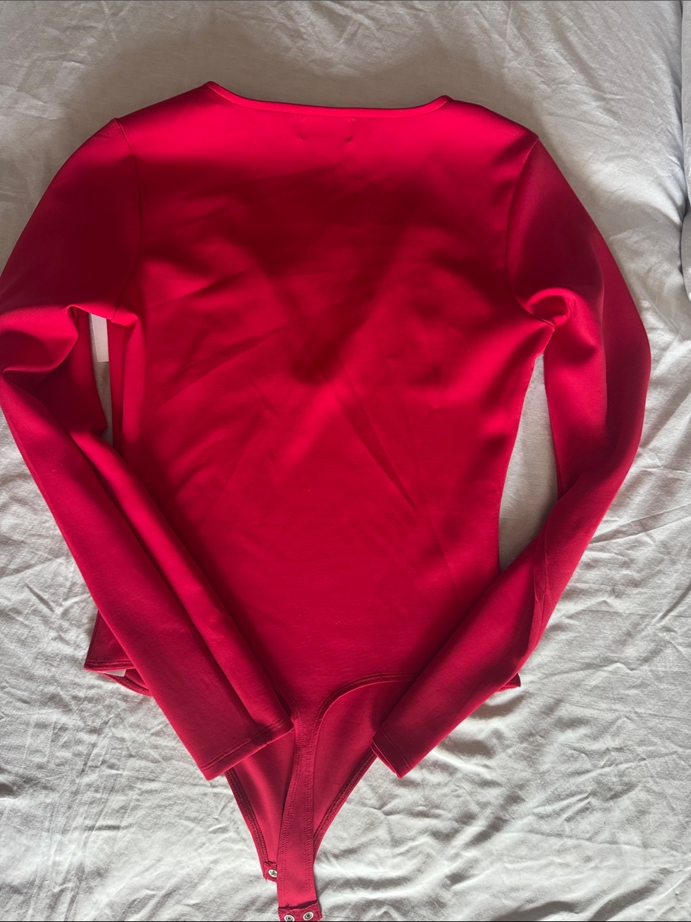 Good American Dolly Hot Pink V-Neck Long Sleeve Bodysuit - Picture 3 of 4
